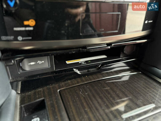 Черный Лексус ЛХ, объемом двигателя 4.46 л и пробегом 208 тыс. км за 70000 $, фото 47 на Automoto.ua