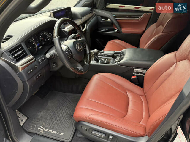 Чорний Лексус ЛХ, об'ємом двигуна 4.46 л та пробігом 147 тис. км за 69900 $, фото 39 на Automoto.ua