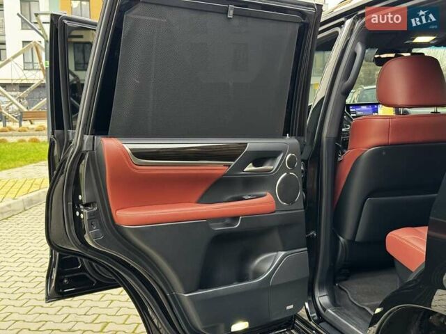 Чорний Лексус ЛХ, об'ємом двигуна 4.46 л та пробігом 153 тис. км за 78750 $, фото 37 на Automoto.ua