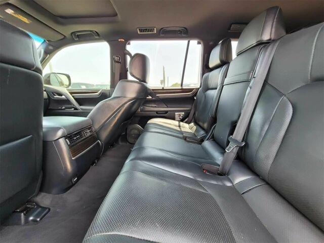 Чорний Лексус ЛХ, об'ємом двигуна 5.7 л та пробігом 30 тис. км за 55600 $, фото 12 на Automoto.ua