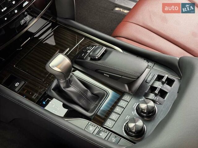 Чорний Лексус ЛХ, об'ємом двигуна 4.46 л та пробігом 153 тис. км за 78750 $, фото 38 на Automoto.ua