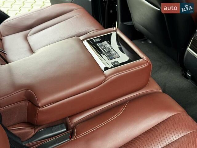 Чорний Лексус ЛХ, об'ємом двигуна 4.46 л та пробігом 153 тис. км за 78750 $, фото 47 на Automoto.ua