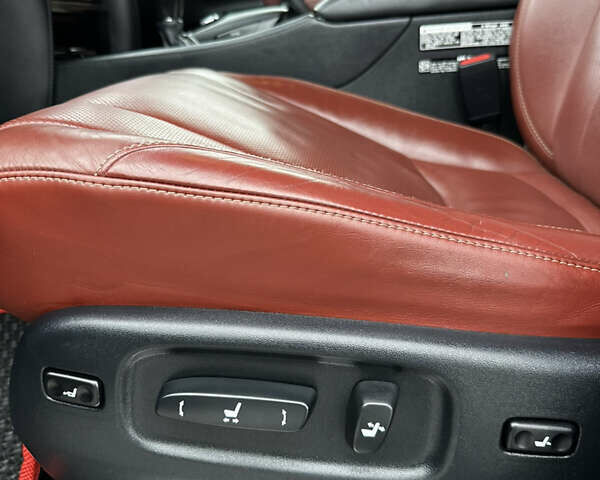 Черный Лексус ЛХ, объемом двигателя 4.46 л и пробегом 160 тыс. км за 71000 $, фото 22 на Automoto.ua