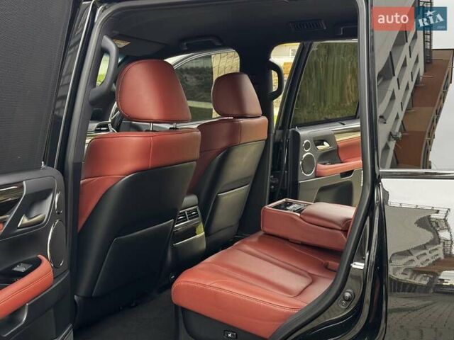 Чорний Лексус ЛХ, об'ємом двигуна 4.46 л та пробігом 153 тис. км за 78750 $, фото 41 на Automoto.ua