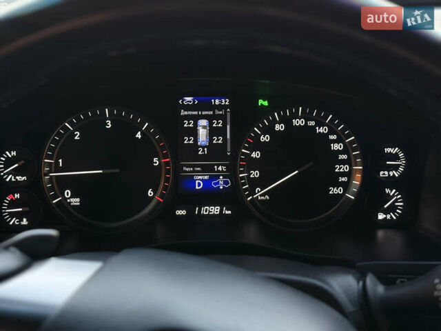 Черный Лексус ЛХ, объемом двигателя 4.5 л и пробегом 111 тыс. км за 79500 $, фото 17 на Automoto.ua