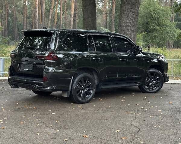 Чорний Лексус ЛХ, об'ємом двигуна 4.46 л та пробігом 147 тис. км за 72700 $, фото 2 на Automoto.ua