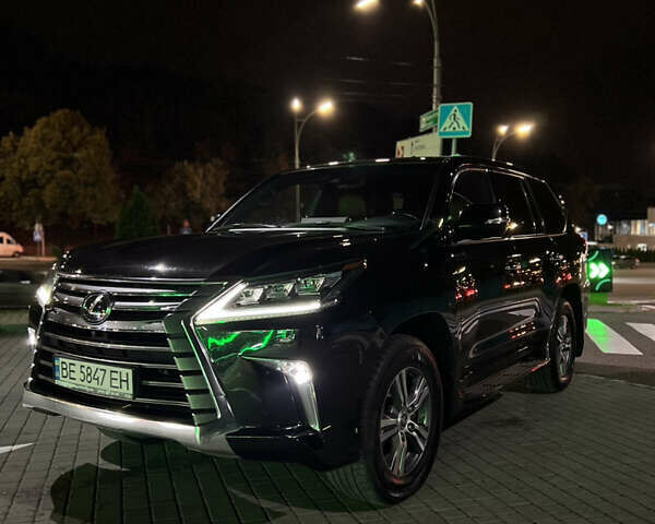 Черный Лексус ЛХ, объемом двигателя 4.46 л и пробегом 150 тыс. км за 73000 $, фото 3 на Automoto.ua