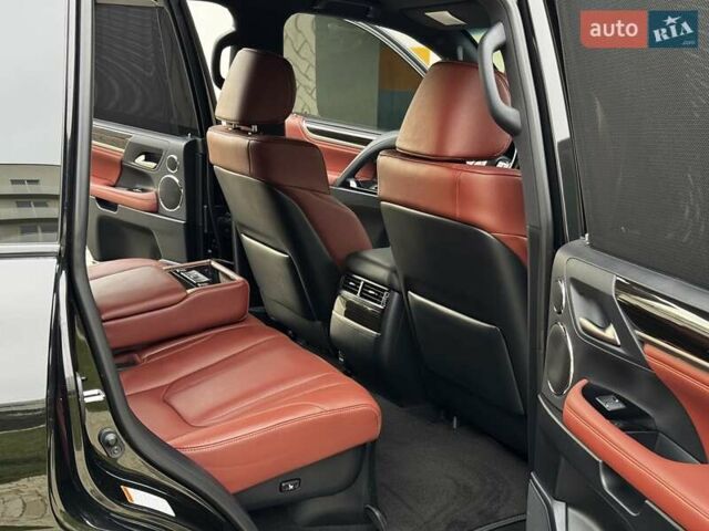 Чорний Лексус ЛХ, об'ємом двигуна 4.46 л та пробігом 153 тис. км за 78750 $, фото 48 на Automoto.ua