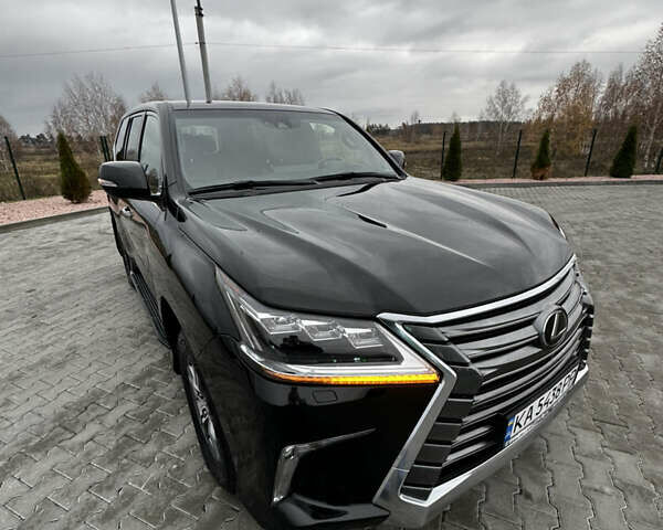 Черный Лексус ЛХ, объемом двигателя 4.46 л и пробегом 160 тыс. км за 71000 $, фото 5 на Automoto.ua