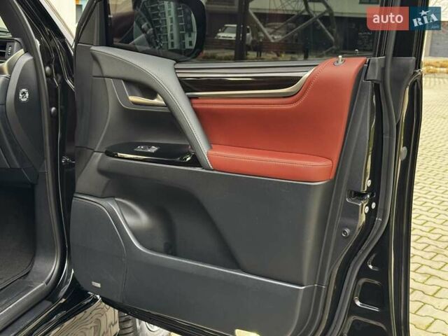 Чорний Лексус ЛХ, об'ємом двигуна 4.46 л та пробігом 153 тис. км за 78750 $, фото 51 на Automoto.ua