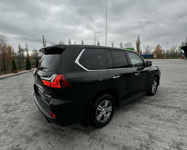 Черный Лексус ЛХ, объемом двигателя 4.46 л и пробегом 160 тыс. км за 71000 $, фото 11 на Automoto.ua