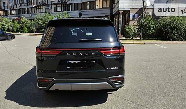 Лексус ЛХ 2021 в Киеве на Automoto.ua Черный Лексус ЛХ, объемом двигателя 3.3 л и пробегом 172 тыс. км за 100000 $, фото 6 на Automoto.ua