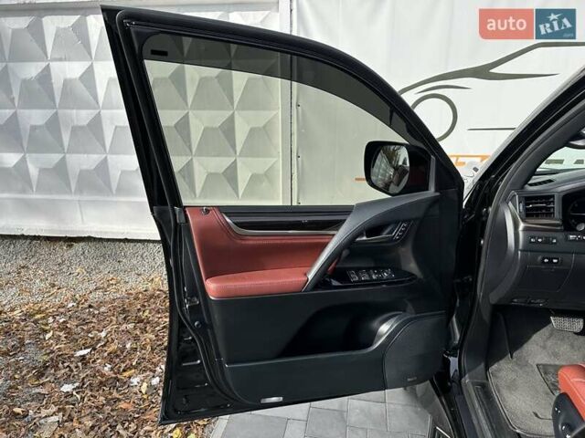 Черный Лексус ЛХ, объемом двигателя 4.46 л и пробегом 137 тыс. км за 88000 $, фото 15 на Automoto.ua