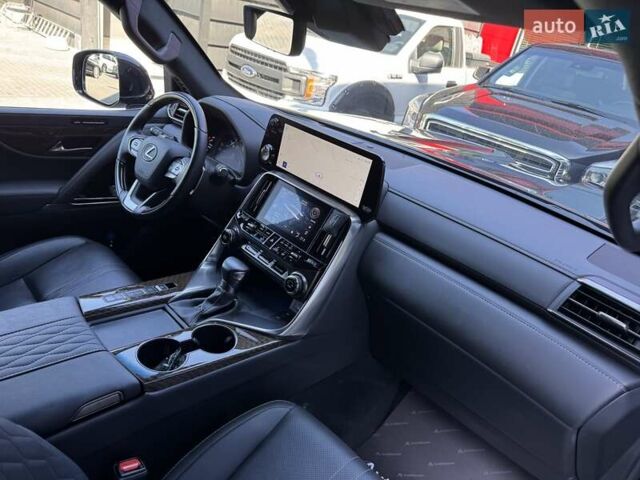 Черный Лексус ЛХ, объемом двигателя 3.45 л и пробегом 35 тыс. км за 132900 $, фото 18 на Automoto.ua