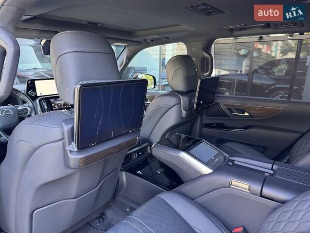 Черный Лексус ЛХ, объемом двигателя 3.45 л и пробегом 35 тыс. км за 132900 $, фото 13 на Automoto.ua