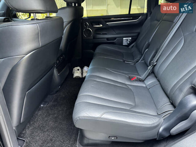 Лексус ЛХ 2021 в Киеве на Automoto.ua Черный Лексус ЛХ, объемом двигателя 4.46 л и пробегом 204 тыс. км за 79000 $, фото 9 на Automoto.ua