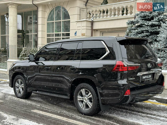 Черный Лексус ЛХ, объемом двигателя 4.46 л и пробегом 13 тыс. км за 107000 $, фото 5 на Automoto.ua
