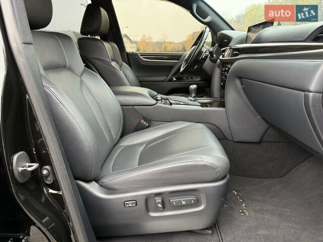 Черный Лексус ЛХ, объемом двигателя 4.46 л и пробегом 95 тыс. км за 86600 $, фото 29 на Automoto.ua