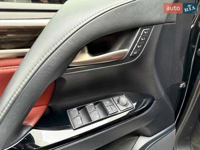 Чорний Лексус ЛХ, об'ємом двигуна 4.46 л та пробігом 138 тис. км за 85990 $, фото 18 на Automoto.ua