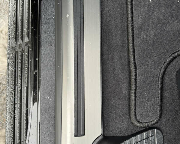 Черный Лексус ЛХ, объемом двигателя 4.46 л и пробегом 13 тыс. км за 107000 $, фото 46 на Automoto.ua