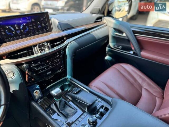 Чорний Лексус ЛХ, об'ємом двигуна 4.46 л та пробігом 100 тис. км за 85000 $, фото 12 на Automoto.ua