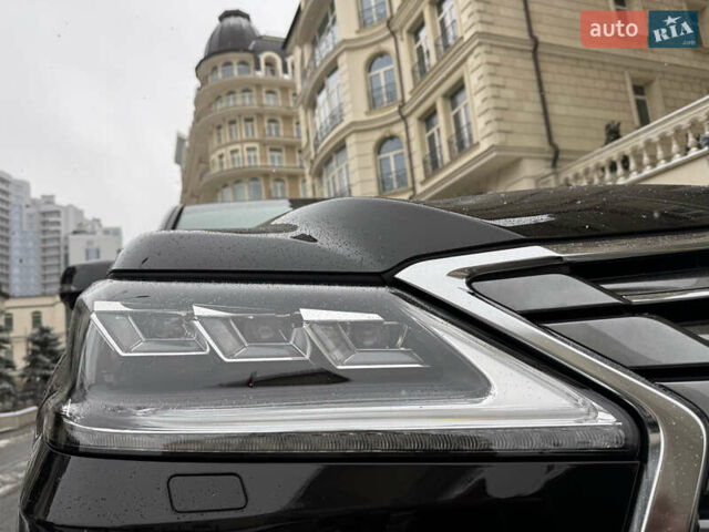 Черный Лексус ЛХ, объемом двигателя 4.46 л и пробегом 13 тыс. км за 107000 $, фото 12 на Automoto.ua