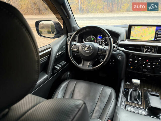 Черный Лексус ЛХ, объемом двигателя 4.46 л и пробегом 95 тыс. км за 86600 $, фото 34 на Automoto.ua