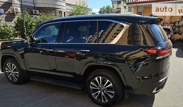 Лексус ЛХ 2021 в Киеве на Automoto.ua Черный Лексус ЛХ, объемом двигателя 3.3 л и пробегом 172 тыс. км за 100000 $, фото 11 на Automoto.ua