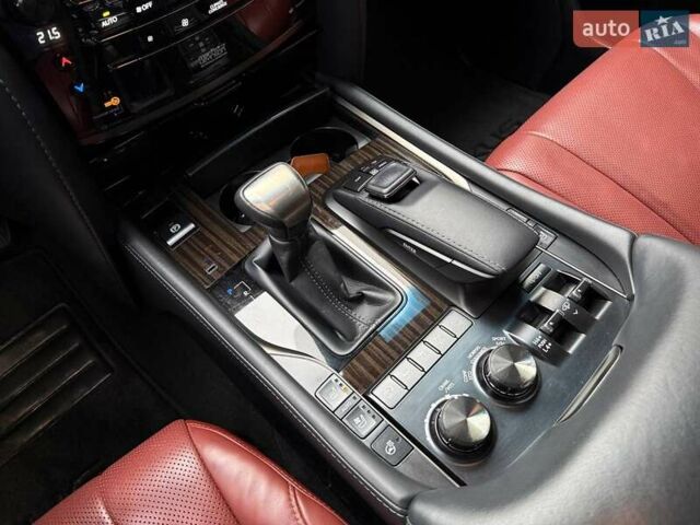 Чорний Лексус ЛХ, об'ємом двигуна 4.46 л та пробігом 138 тис. км за 85990 $, фото 29 на Automoto.ua