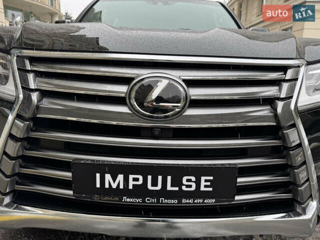 Черный Лексус ЛХ, объемом двигателя 4.46 л и пробегом 13 тыс. км за 107000 $, фото 16 на Automoto.ua