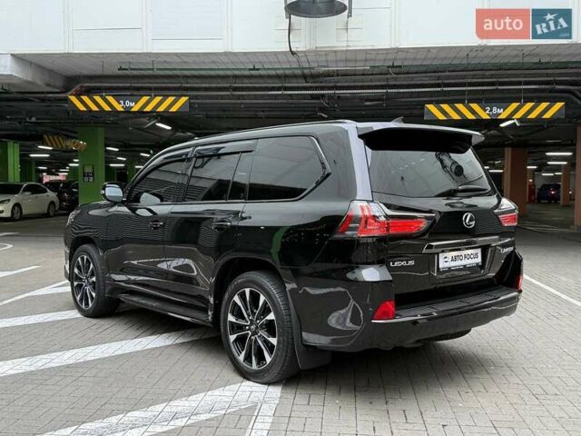 Чорний Лексус ЛХ, об'ємом двигуна 4.46 л та пробігом 138 тис. км за 85990 $, фото 4 на Automoto.ua