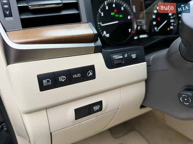 Черный Лексус ЛХ, объемом двигателя 5.66 л и пробегом 85 тыс. км за 79900 $, фото 60 на Automoto.ua