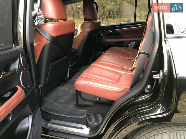 Черный Лексус ЛХ, объемом двигателя 4.5 л и пробегом 137 тыс. км за 85999 $, фото 16 на Automoto.ua