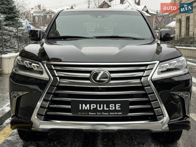 Черный Лексус ЛХ, объемом двигателя 4.46 л и пробегом 13 тыс. км за 107000 $, фото 3 на Automoto.ua
