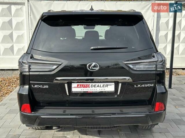 Черный Лексус ЛХ, объемом двигателя 4.46 л и пробегом 137 тыс. км за 88000 $, фото 11 на Automoto.ua