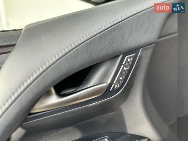 Черный Лексус ЛХ, объемом двигателя 4.46 л и пробегом 137 тыс. км за 88000 $, фото 16 на Automoto.ua