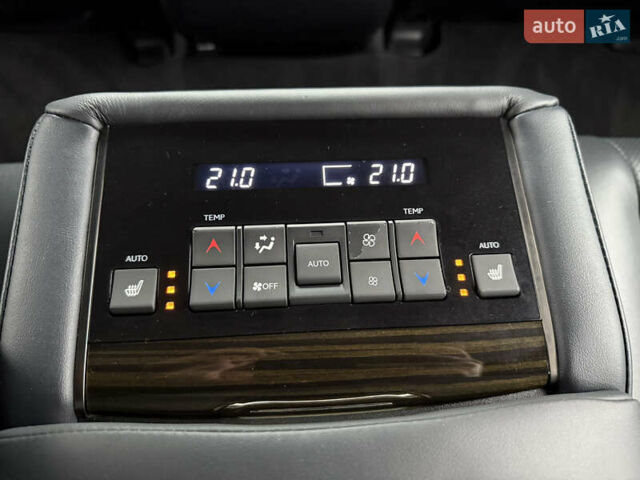 Черный Лексус ЛХ, объемом двигателя 4.46 л и пробегом 95 тыс. км за 86600 $, фото 38 на Automoto.ua