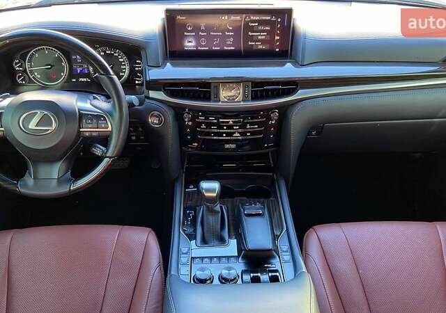 Чорний Лексус ЛХ, об'ємом двигуна 4.46 л та пробігом 29 тис. км за 96900 $, фото 7 на Automoto.ua