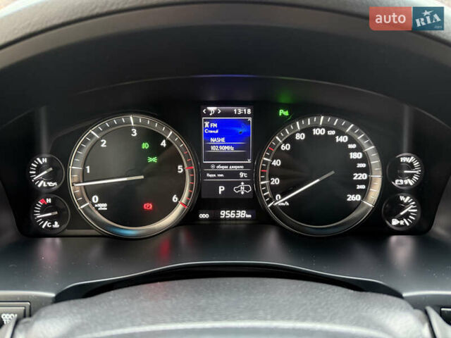 Черный Лексус ЛХ, объемом двигателя 4.46 л и пробегом 95 тыс. км за 86600 $, фото 48 на Automoto.ua