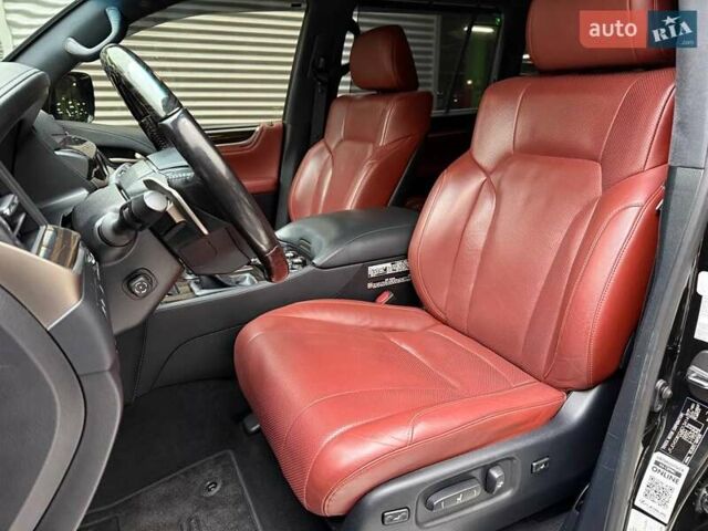 Чорний Лексус ЛХ, об'ємом двигуна 4.46 л та пробігом 138 тис. км за 85990 $, фото 11 на Automoto.ua