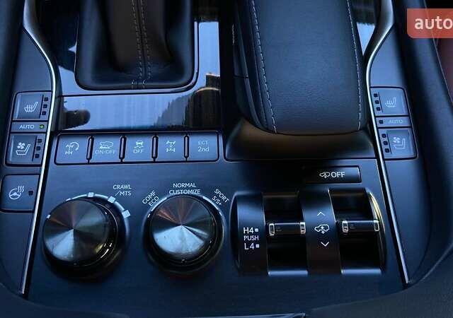 Чорний Лексус ЛХ, об'ємом двигуна 4.46 л та пробігом 29 тис. км за 96900 $, фото 14 на Automoto.ua