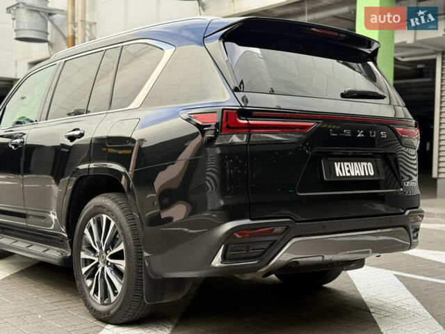 Черный Лексус ЛХ, объемом двигателя 3.3 л и пробегом 36 тыс. км за 117000 $, фото 6 на Automoto.ua