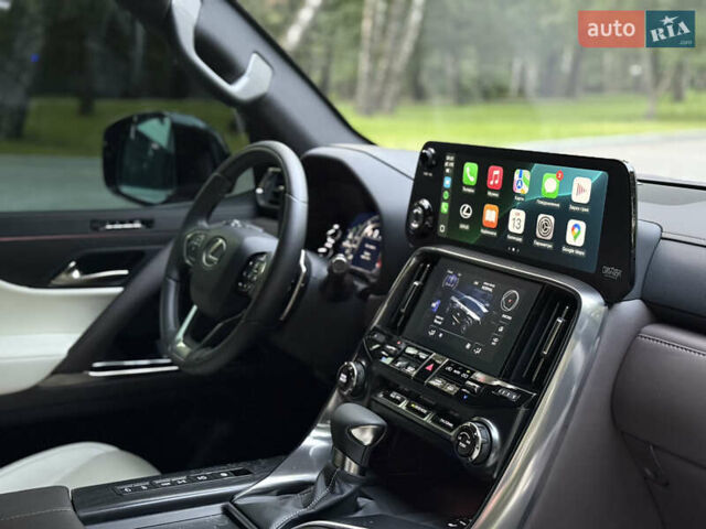 Черный Лексус ЛХ, объемом двигателя 3.35 л и пробегом 148 тыс. км за 96000 $, фото 49 на Automoto.ua