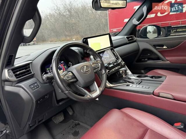 Черный Лексус ЛХ, объемом двигателя 3.35 л и пробегом 51 тыс. км за 112500 $, фото 8 на Automoto.ua