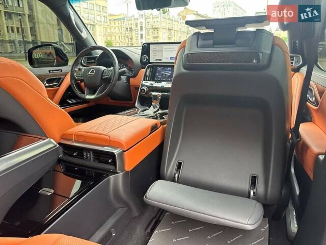 Чорний Лексус ЛХ, об'ємом двигуна 3.45 л та пробігом 58 тис. км за 125000 $, фото 49 на Automoto.ua