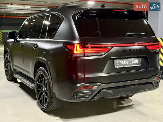 Лексус ЛХ 2022 у Києві на Automoto.ua Чорний Лексус ЛХ, об'ємом двигуна 3.35 л та пробігом 63 тис. км за 115500 $, фото 17 на Automoto.ua