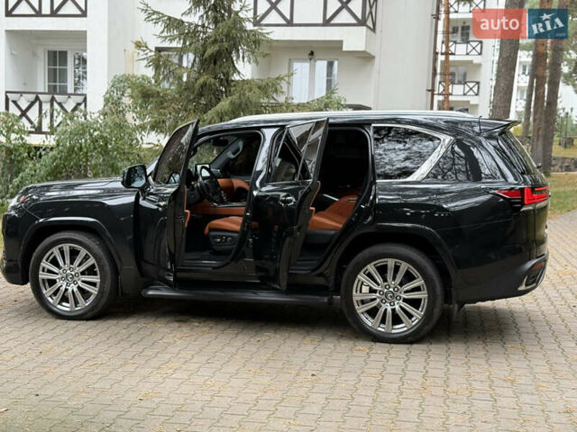 Лексус ЛХ 2022 у Києві на Automoto.ua Чорний Лексус ЛХ, об'ємом двигуна 3.45 л та пробігом 88 тис. км за 119000 $, фото 4 на Automoto.ua