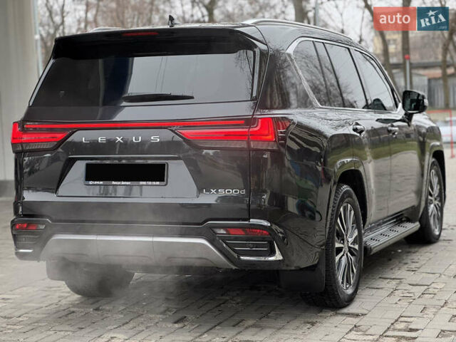 Черный Лексус ЛХ, объемом двигателя 3.35 л и пробегом 68 тыс. км за 112000 $, фото 10 на Automoto.ua