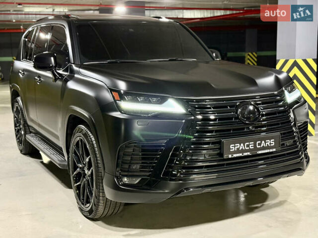 Лексус ЛХ 2022 у Києві на Automoto.ua Чорний Лексус ЛХ, об'ємом двигуна 3.35 л та пробігом 63 тис. км за 115500 $, фото 8 на Automoto.ua