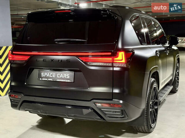 Лексус ЛХ 2022 у Києві на Automoto.ua Чорний Лексус ЛХ, об'ємом двигуна 3.35 л та пробігом 63 тис. км за 115500 $, фото 14 на Automoto.ua